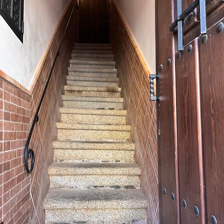 Elegante Apartamento Para 5 En El Centro De Caceres Con Wifi Экстерьер фото