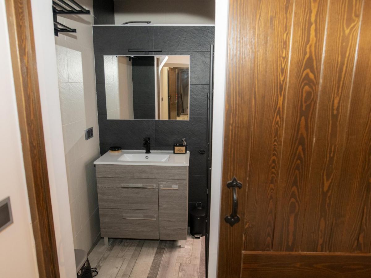 Elegante Apartamento Para 5 En El Centro De Caceres Con Wifi Экстерьер фото