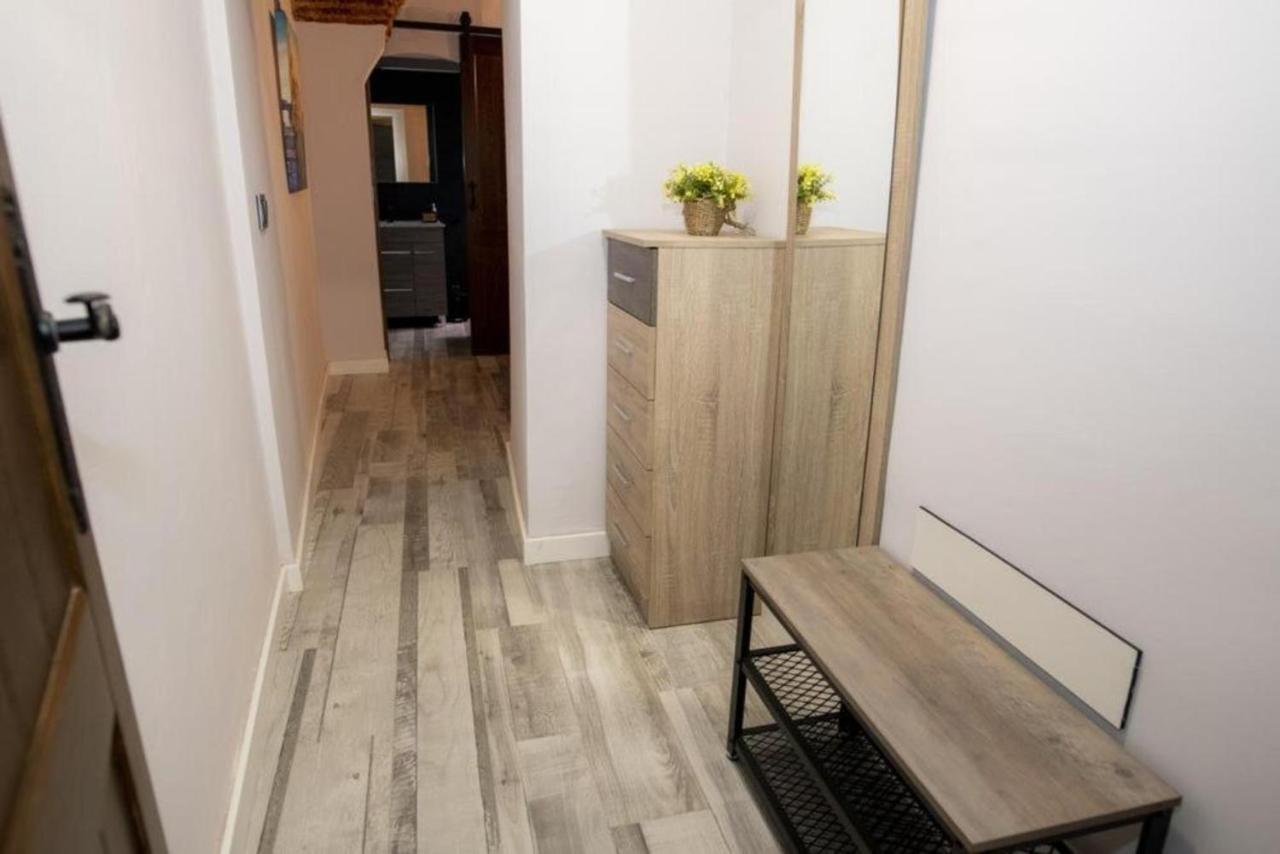 Elegante Apartamento Para 5 En El Centro De Caceres Con Wifi Экстерьер фото